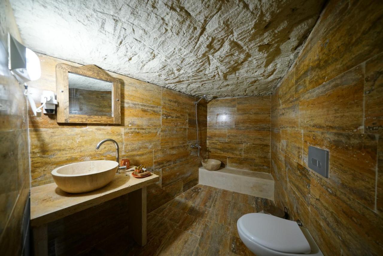 Tibet Stone House Hotel เนฟซิเฮียร์ ภายนอก รูปภาพ