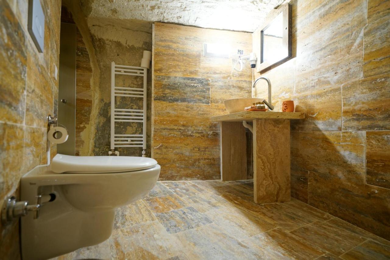 Tibet Stone House Hotel เนฟซิเฮียร์ ภายนอก รูปภาพ