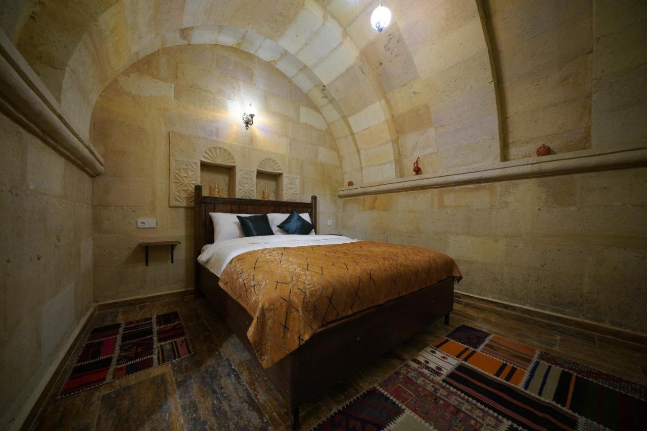 Tibet Stone House Hotel เนฟซิเฮียร์ ภายนอก รูปภาพ
